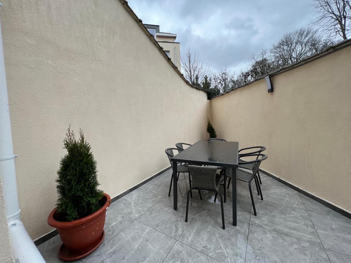 Design Europarlament Apartment With Private Terrace Брюксел Екстериор снимка